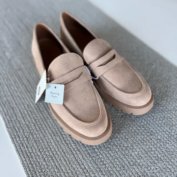 A New Day Tan Taupe Faux Suede Lug Sole Penny Loafer Memory Foam Sz 11 - Image 2