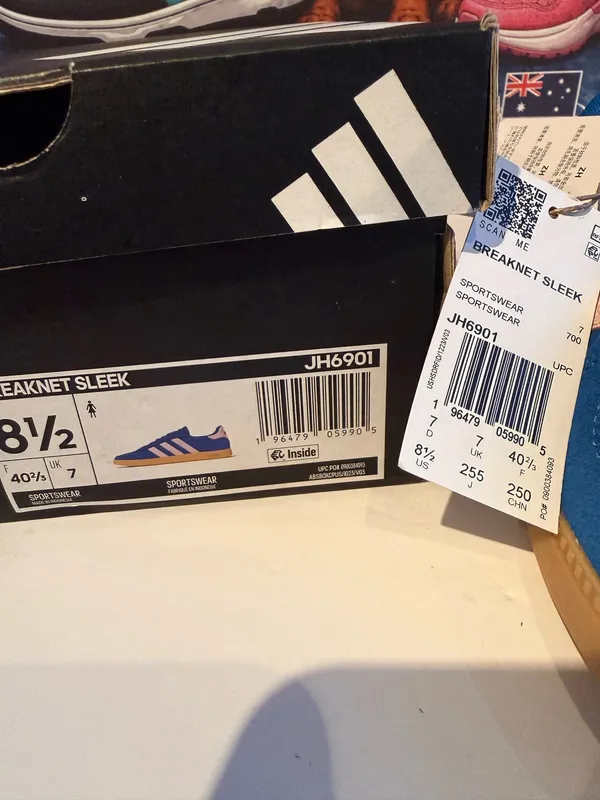 Women’s Adidas Breaknet Sleek size 8.5W - Image 9