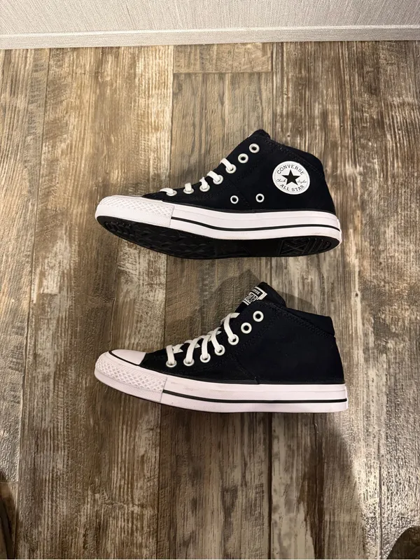 NWOB Converse Black & White High-Top Sneakers Size 7.5 - Image 11