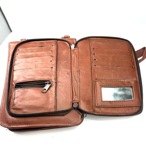 CC Designer LOGO Vintage 70's cognac faux leather crossbody bag Purse Luxury - Image 3