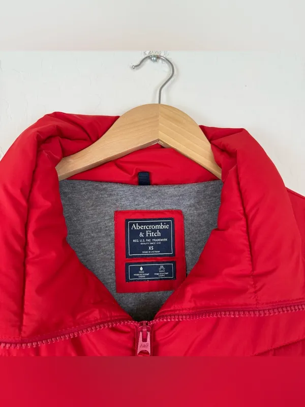 Abercrombie & Fitch Red Quilted Puffer Jacket Crop High Neck Cozy Y2K - Image 6