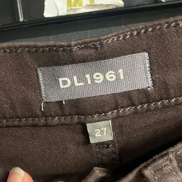 DL1961 ultimate knit Emilie Straight-Leg ultra high rise vintage 31” dark cocoa - Image 4