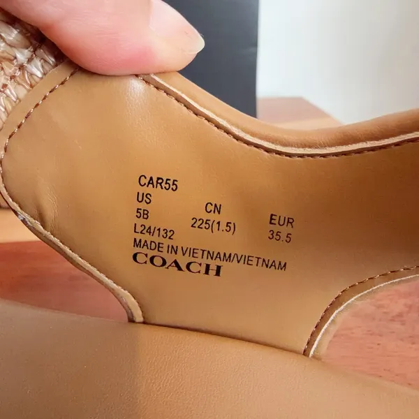 NWT Coach Brynn Sandal size US5 - Image 7