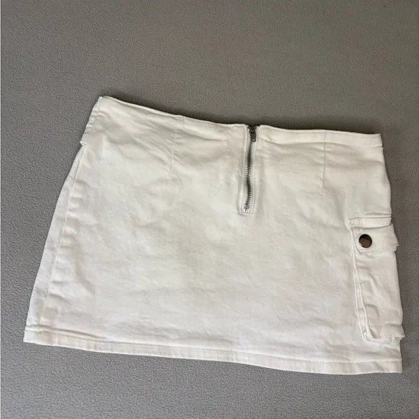 Edikted White Grommet Belted Mini Skirt - Image 3