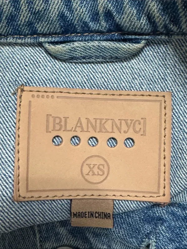 Blanknyc Denim Jacket Distressed Medium Wash Raw Frayed Hem Cropped Y2K size XS - Image 9
