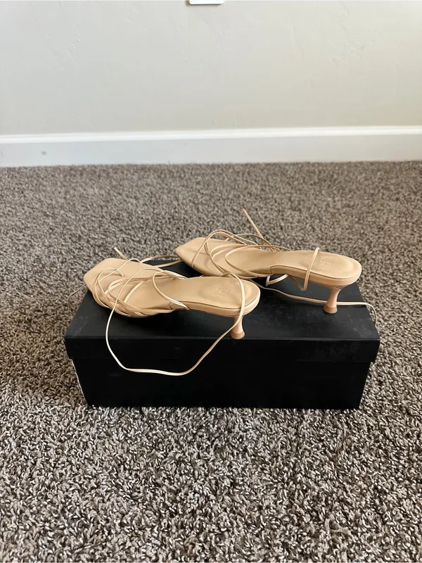 LPA Lucia Heel in Nude, Ankle-Tie Strappy Kitten Heel Sandal in Nude, size 6.5 - Image 5