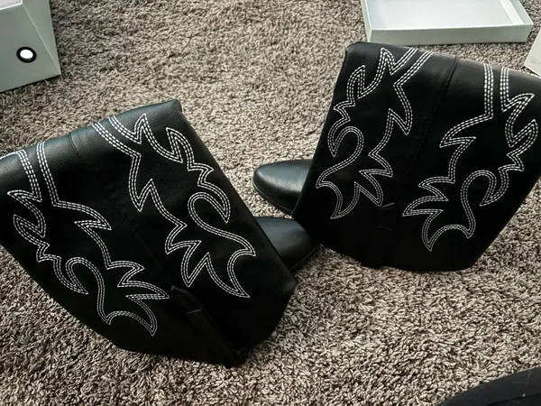 Black CowGirl Boots - Image 2