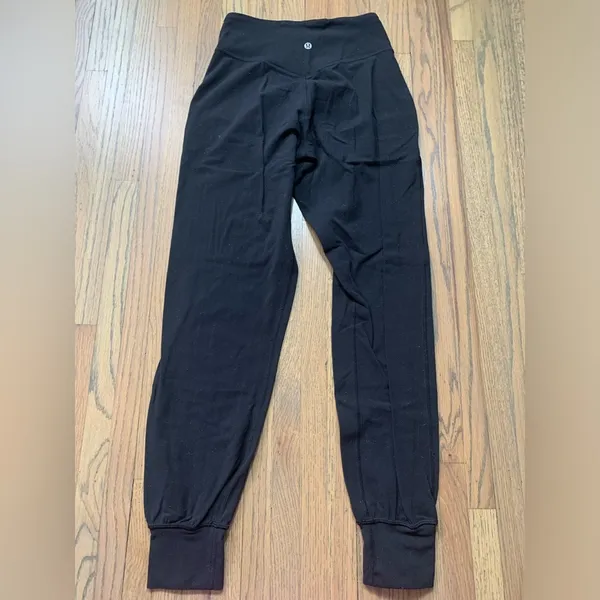 Lululemon black 4 pants - Image 6