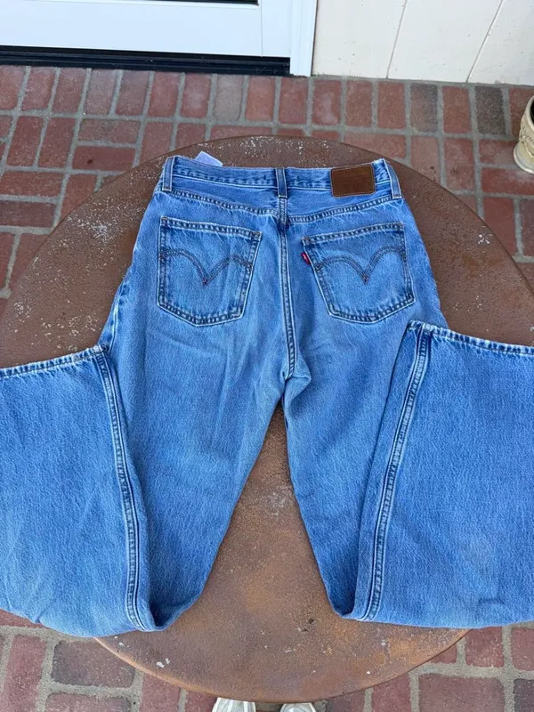 Levi’s blue denim straight leg high rise jeans DAD jeans Size 25 - Image 5