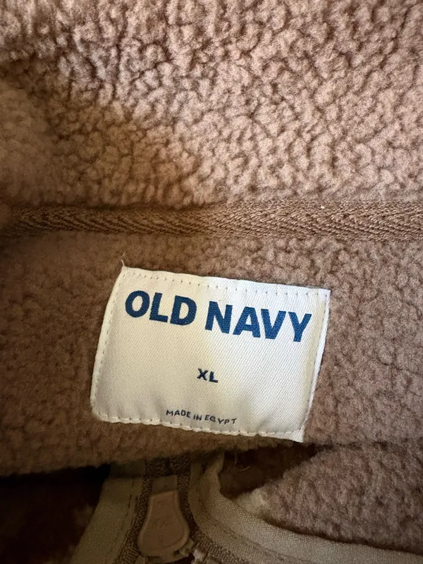 Old Navy Sweater - Image 3