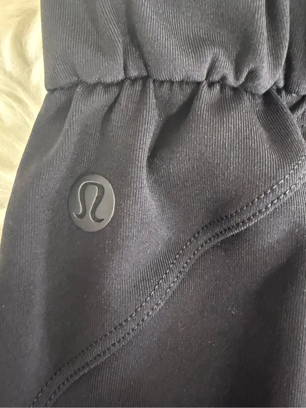 Lululemon Black Jogger Pants Women’s Size 4 Pull On Stretch Athletic - Image 2