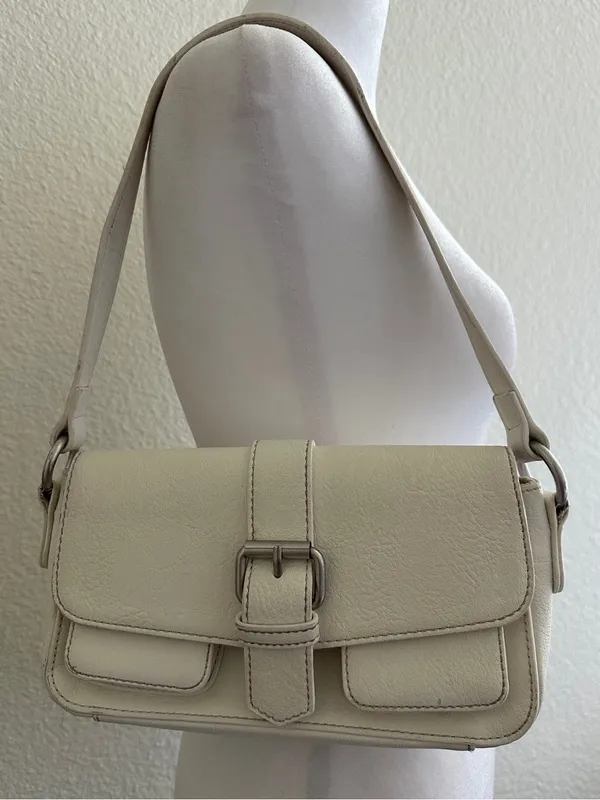 BRANDY MELVILLE Buckle Shoulder Bag in White Silver Small - Image 7