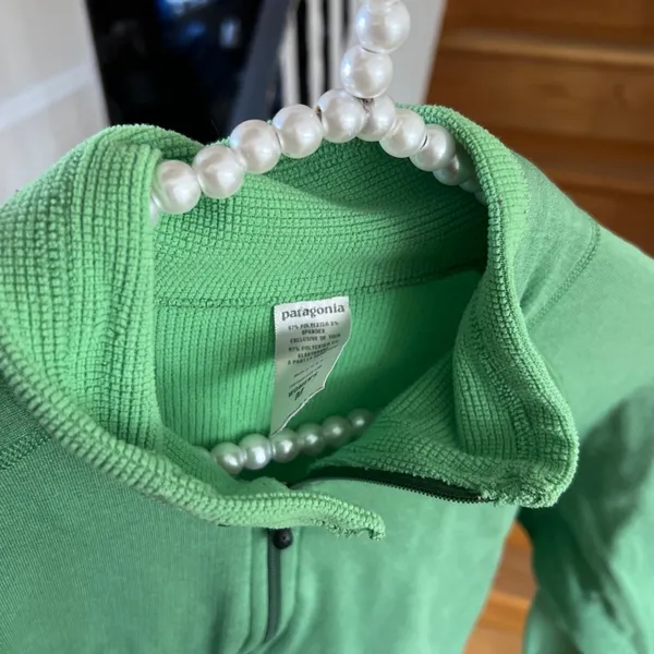 Patagonia women’s green pullover size medium‎ - Image 3