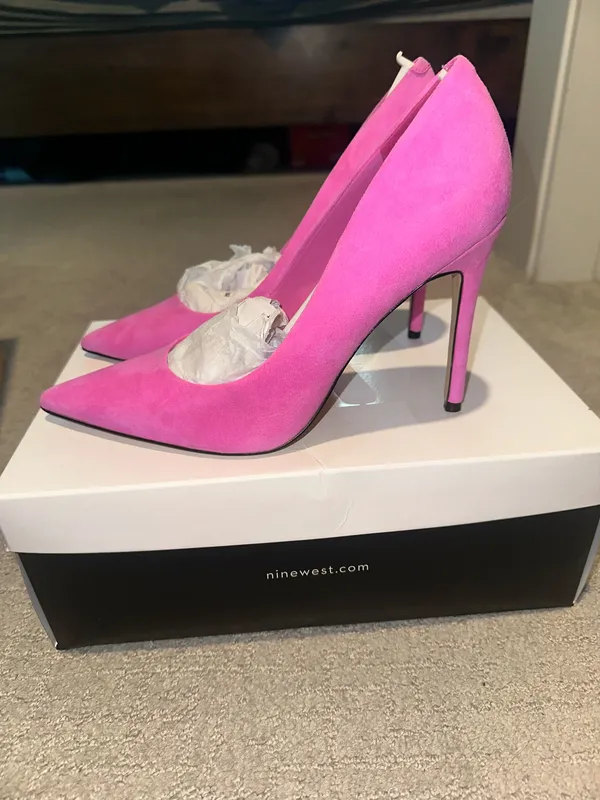 Nine West heels pink suede - Image 2