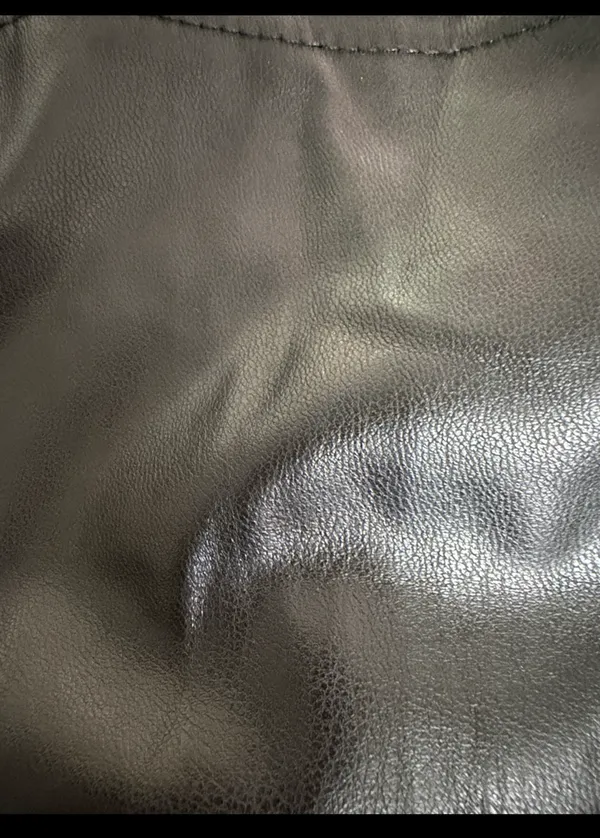 SHEIN Black faux leather skirt - size Small ***Refer to measurements. Beautiful skirt to wear out on a party trip. Fun & spunky. black faux leather mini skirt features prominent side ruching and an asymmetric hem Measurements approximately 15” waste x 15” long. Non- smoking home. priced to sell at as is condition. Don’t like my price, make reasonable offer! And thank you for checking my closet. - Image 5