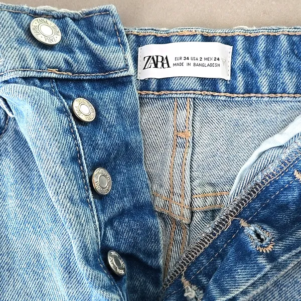Zara High Rise Blue Distressed Shorts - Image 4