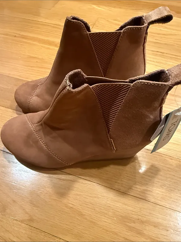 Toms NWT Kelsey wedge pull on booties size 5 . - Image 2