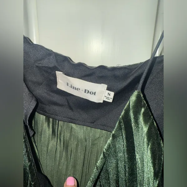 Line & Dot green velvet cami - Image 4