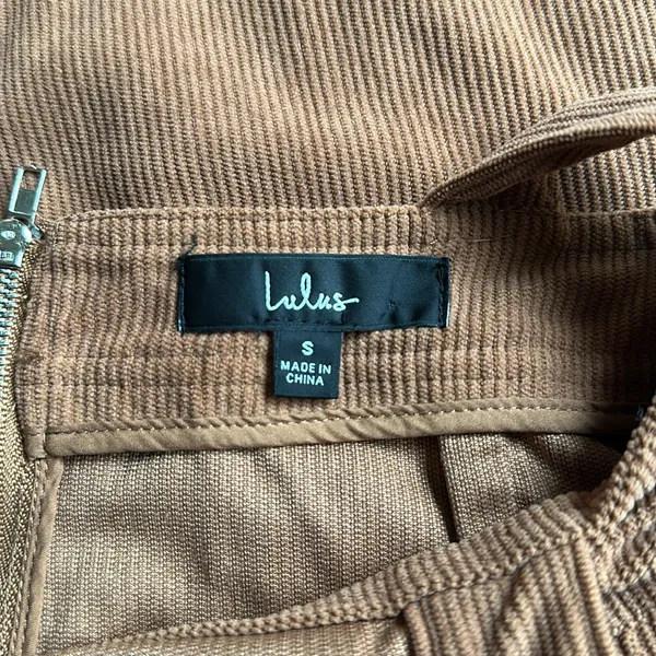 Lulus size small corduroy skirt overalls - Image 3