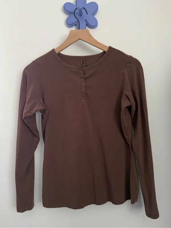 Skims XL Vintage Long Sleeve Henley Coca Brown Crew Minimal Fall Forest - Image 3