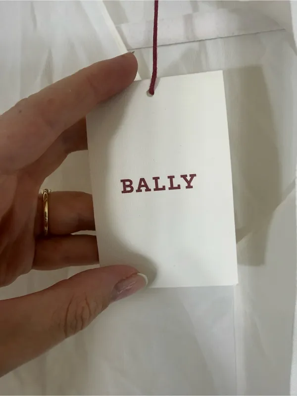 NWT Bally Switzerland White Silk Blend Short Sleeve Blouse Lace US Size 2 - Image 6