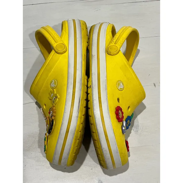 Crocs Classic Clog Yellow Charms‎ Spongebob Minions Batman Size 8 - Image 5