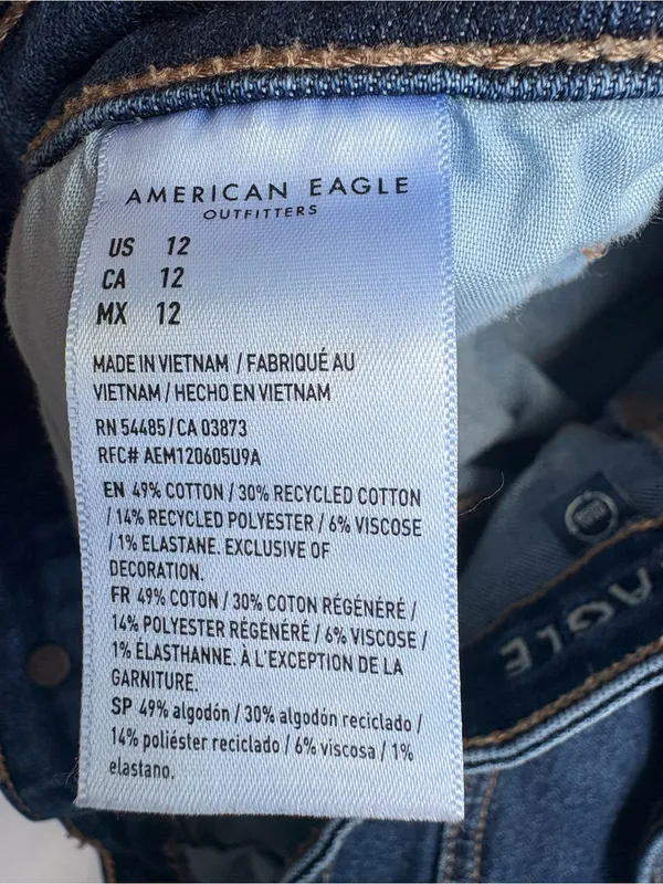 American Eagle Mom Short Size 12 High Rise Blue Stretch Denim Frayed Hem Shorts - Image 4