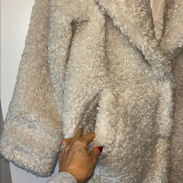 Abercrombie & Fitcb Mob Wife Teddy Coat Size XS - Image 3