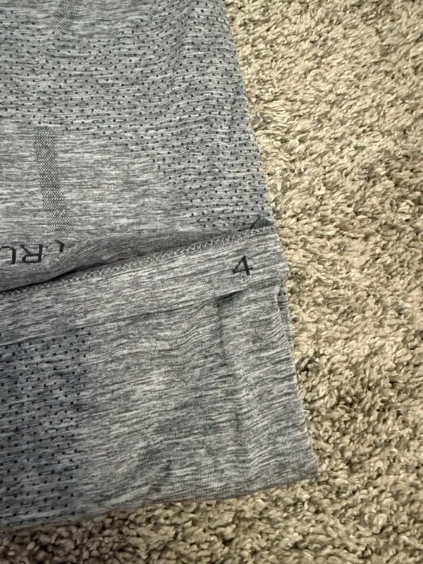 Lululemon swiftly tech size 4 - Image 2