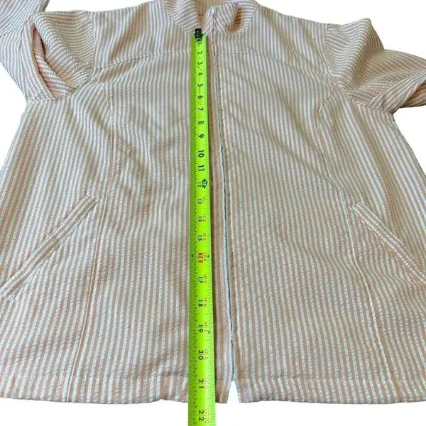 Women’s Orvis Peach White Zip Front Seersucker Jacket - Image 7