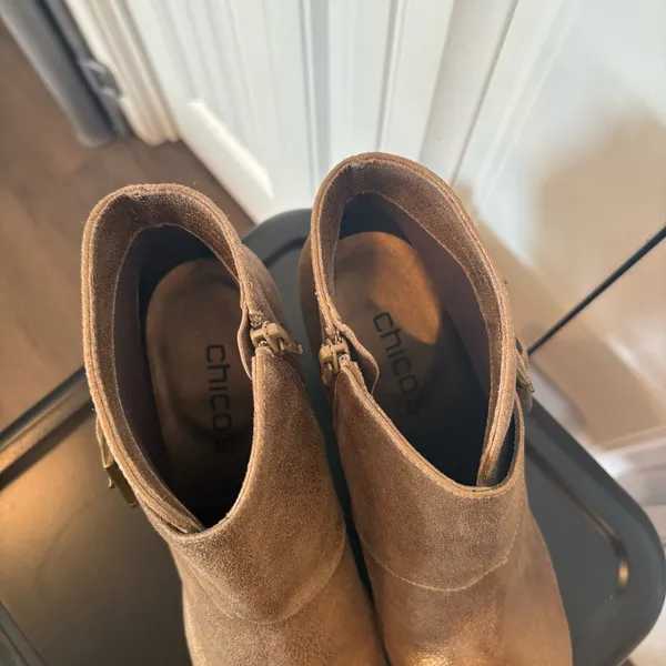 Chico’s Bronze Heeled Ankle‎ Boots Size 9.5 - Image 7