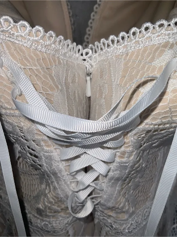 Ayervici Romantic Lace Wedding Gown in White Lace Over Nude - Medium- NWT - Image 13