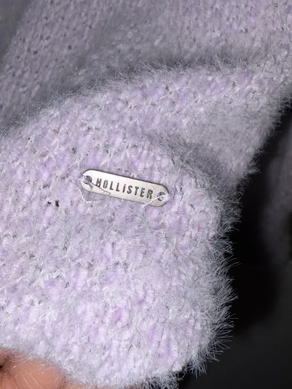 Hollister Lilac Purple Fuzzy V Neck Sweater Small Long Sleeve Balloon Cuffs - Image 5