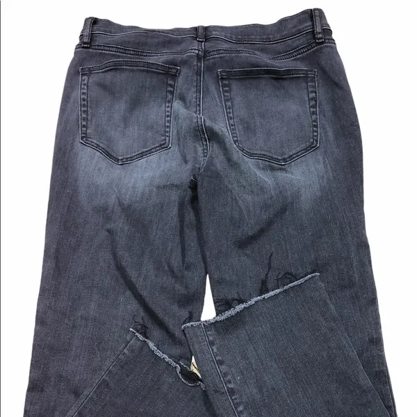 LOFT outlet size 6 Demi boot raw hem jeans - Image 5