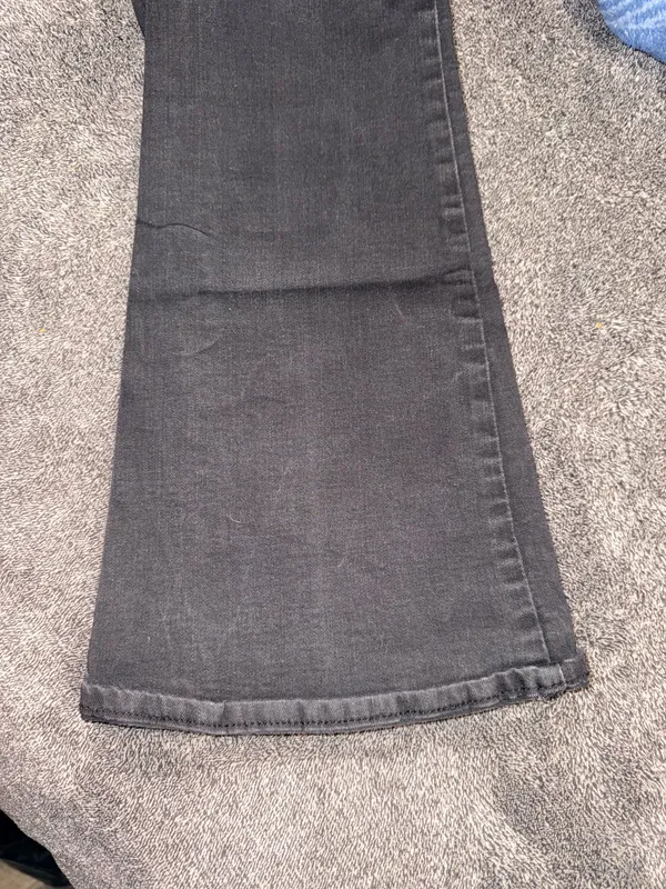 Levi’s 726 Flare Jeans - Image 5