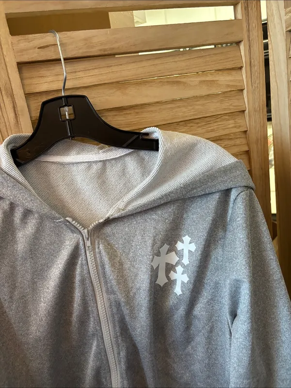 SHEIN Light Gray Zip Hoodie with Hood Medium - Image 2