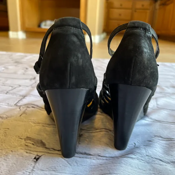 Lauren Black Suede Strappy Wedge Heels Sandals 7 - Image 3