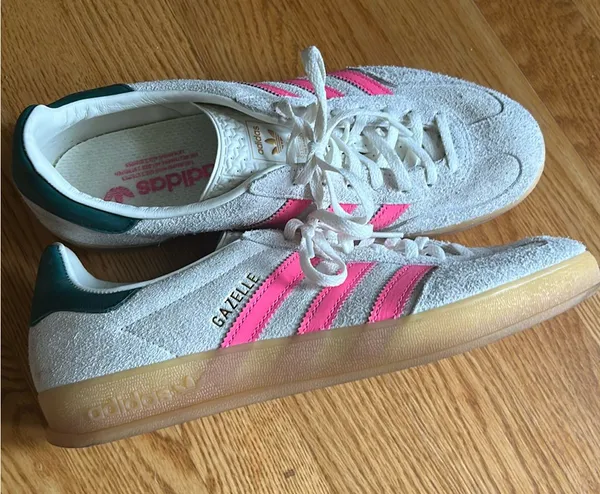 Gazelle Adidas Women’s - Image 3