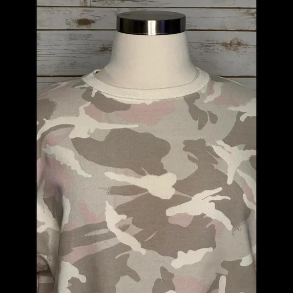 GAP athleisure pink and tan camo drawstring sweatshirt Size XL - Image 2