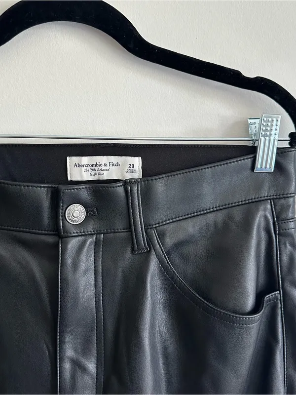 Abercrombie & Fitch Curve Love High Rise 90s Relaxed Vegan Leather Pants - Image 8
