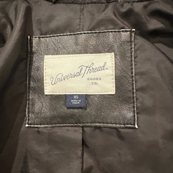 Universal Threads Leather jacket - Image 3