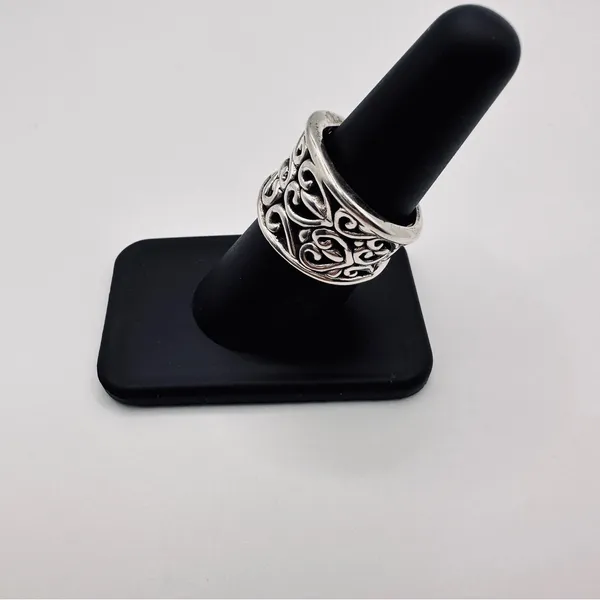 Vintage Celtic Knot Trinity Scroll
Simple Plain Ring size 6.5 and 1.5 cm Silver - Image 7
