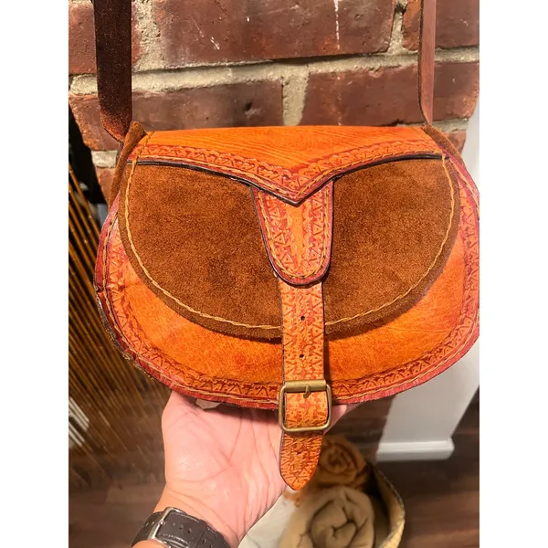 Vintage 70s Tooled Leather Suede Saddle Bag Western Crossbody Purse - Image 6