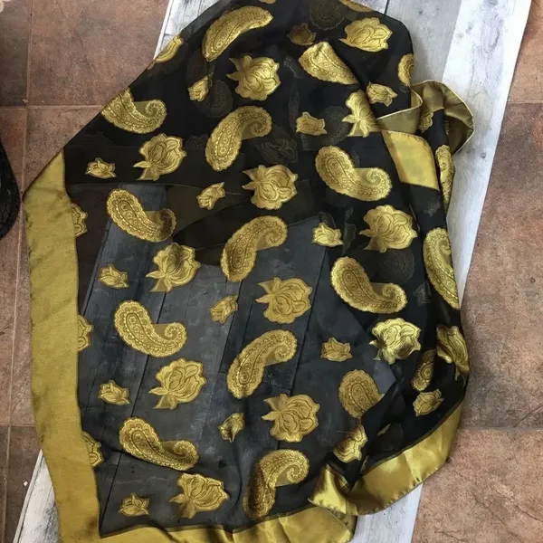 Florence Italy Gold and black silk scarf - Image 3