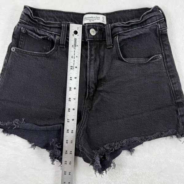 Abercrombie & Fitch 90s Relaxed Cutoff High‎ Rise Black Denim Shorts Womens 27 4 - Image 4