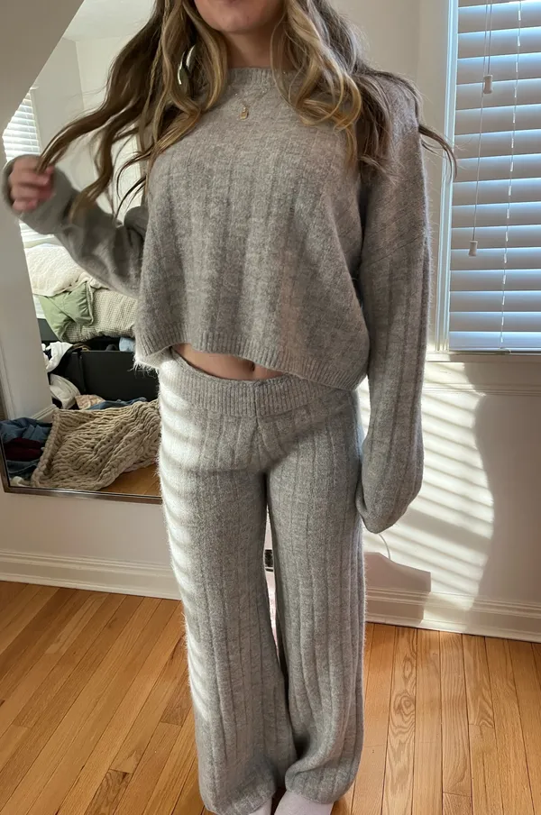 Boutique gray matching set sweater pants - Image 2