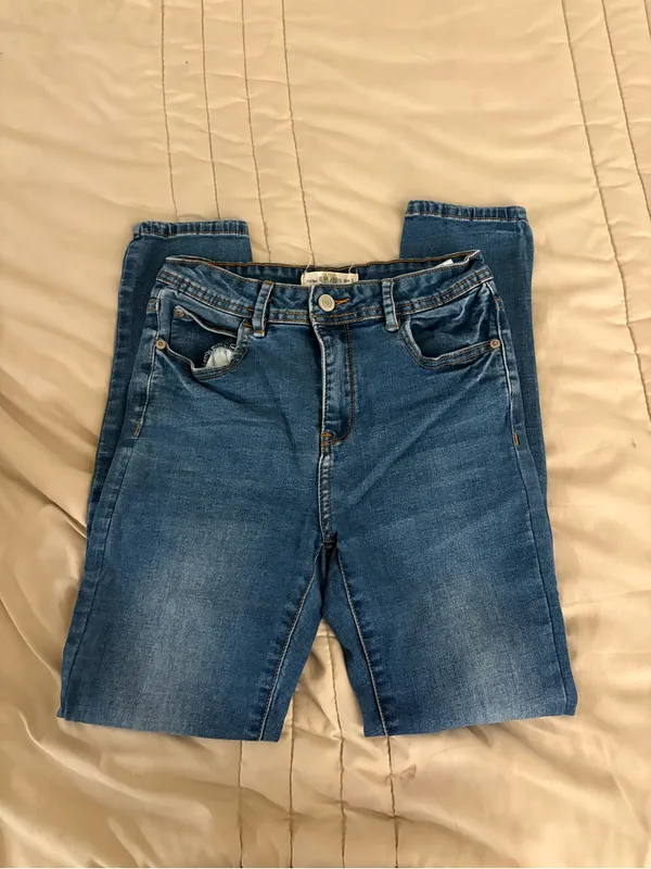 I&M Jeans Women’s Blue High-Rise Skinnt Jeans - Image 2