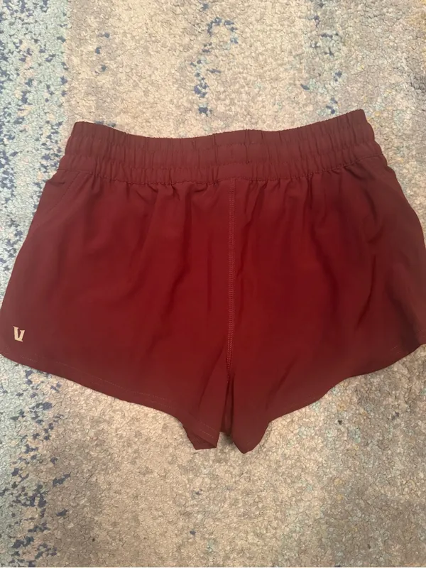 Vuori Clementine 2.0 Performance Shorts - Size XS - NWOT Crimson Red - Image 7