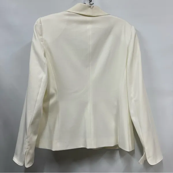 NWT Women’s 10 Elegant ivory White Blazer & Skirt Set FLAWED career wear office - Image 3