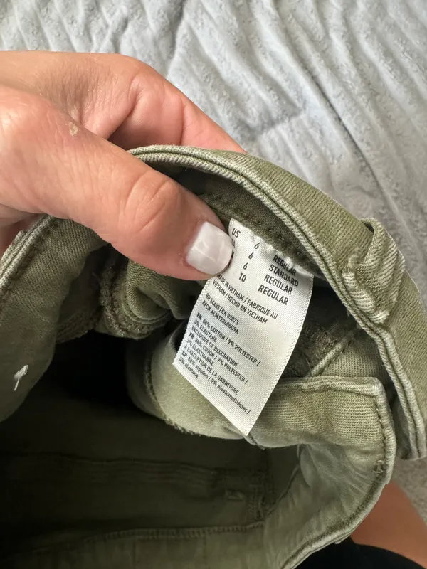 American Eagle Jeans - Image 2